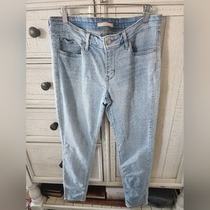 Levi's 711 Skinny Jeans